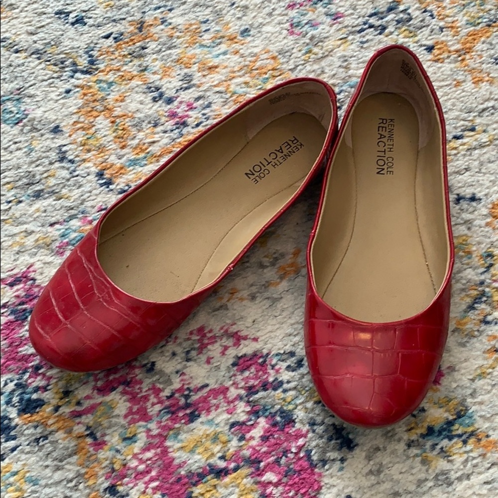 Kenneth Cole Reaction ballet flats